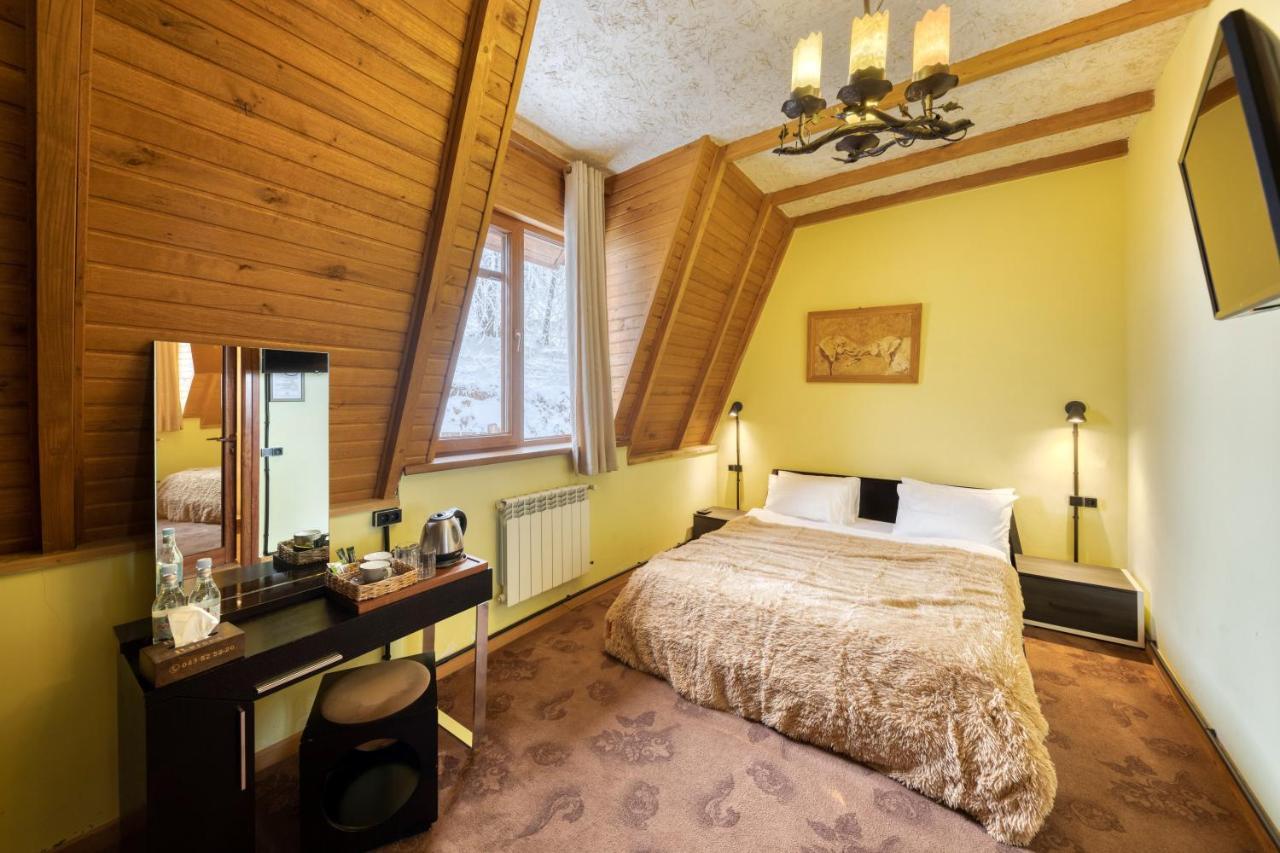 Alpine Castle Hotel Дилижан Экстерьер фото
