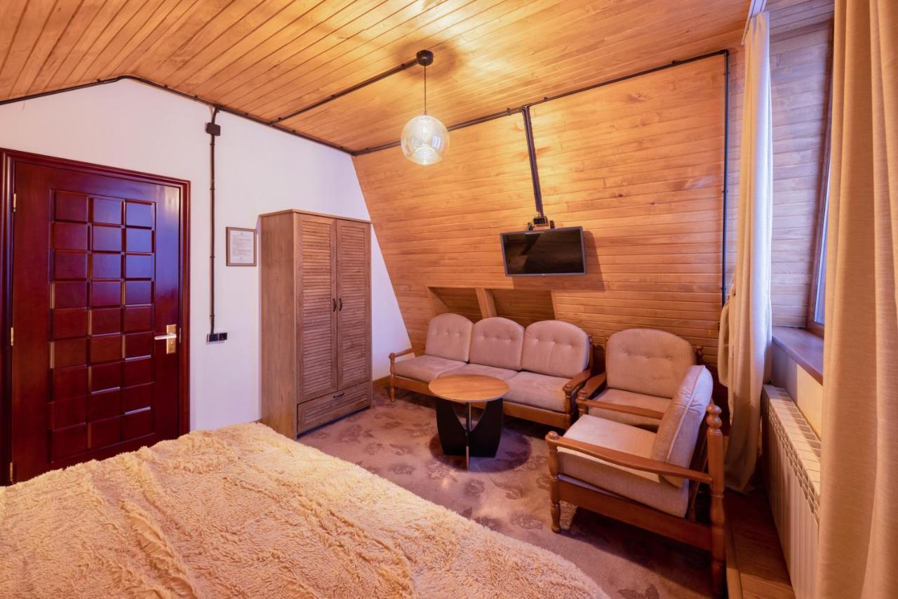 Alpine Castle Hotel Дилижан Экстерьер фото