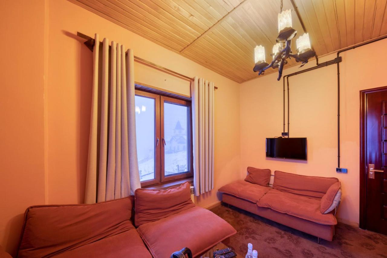 Alpine Castle Hotel Дилижан Экстерьер фото